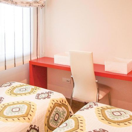 Gorgeous Apartment In El Campello With Wifi Zewnętrze zdjęcie